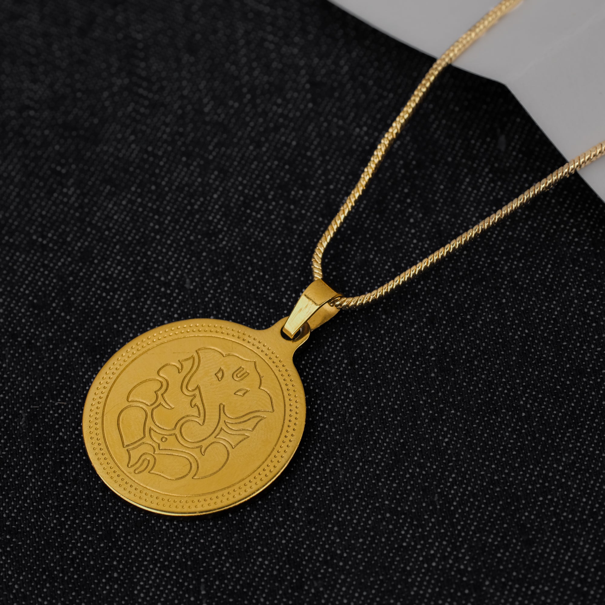 The Resilience Locket With Chain - Ganesh