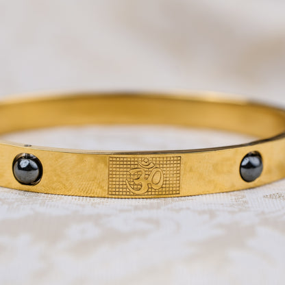The Resilience Kada ( 18 K Gold Plated ) - Pyrite