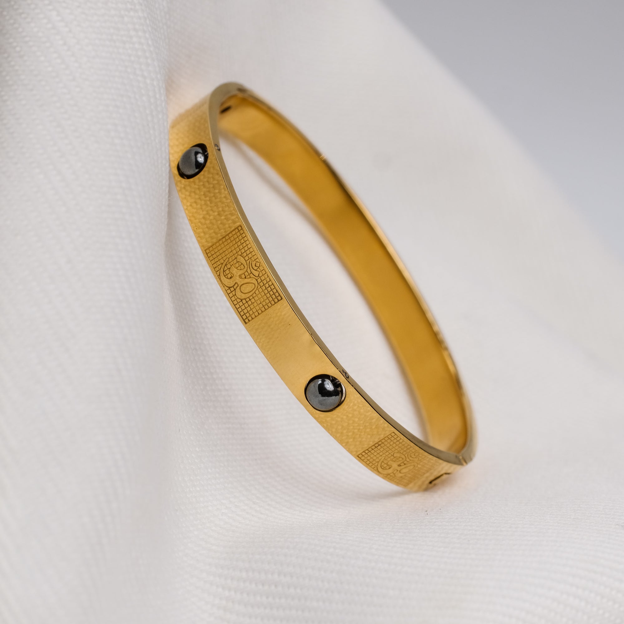 The Resilience Kada ( 18 K Gold Plated ) - Pyrite
