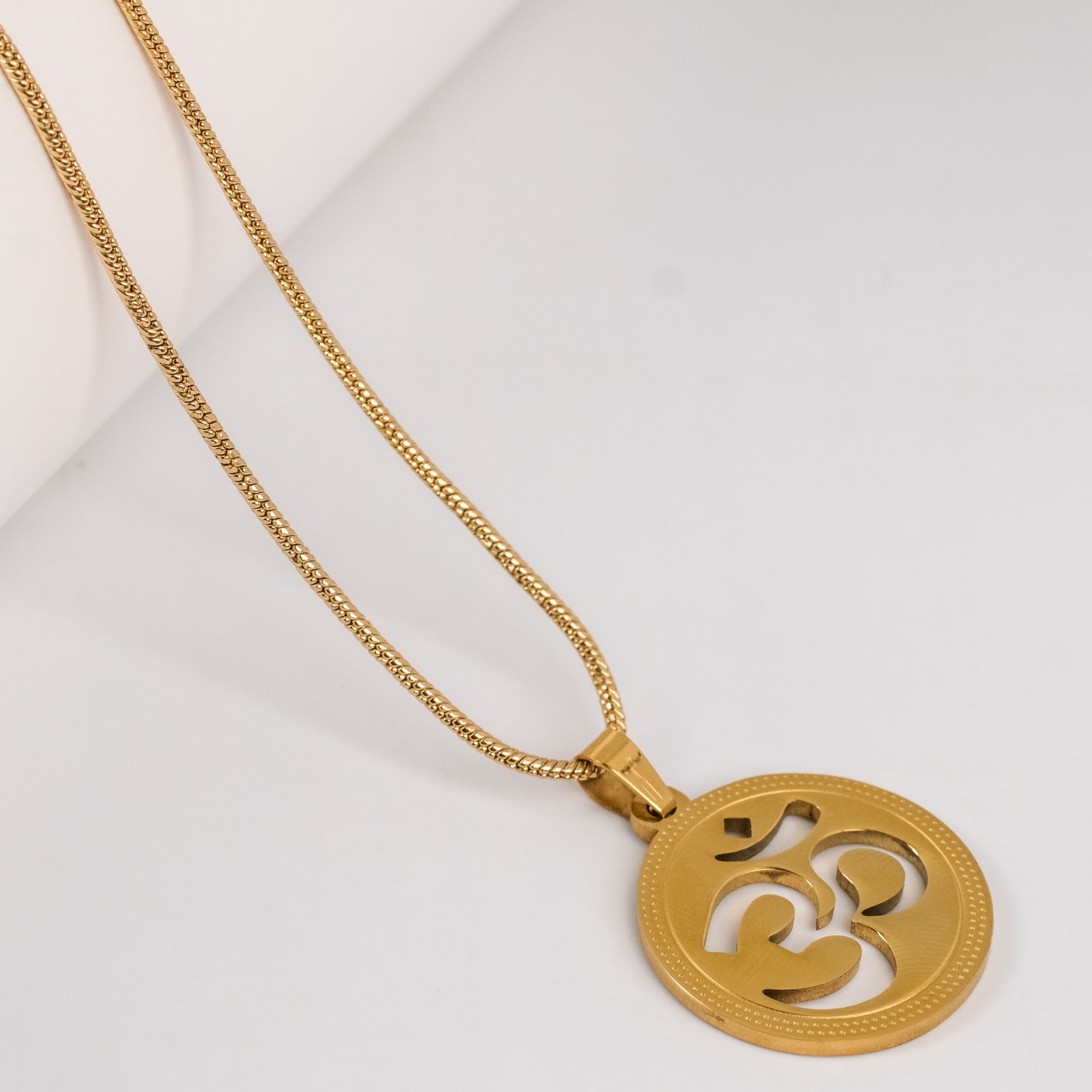 The Resilience Locket With Chain - Om
