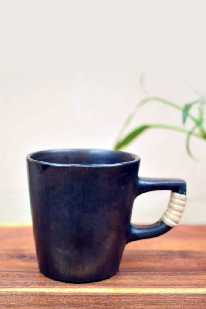 Single tea cup